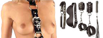 Fetish-SM : Des objets fétish en cuir et métal pour pimenter vos jeux de rôles, des jouets SM soft et hard: menottes, martinets, baillons, harnais, pinces, speculum...